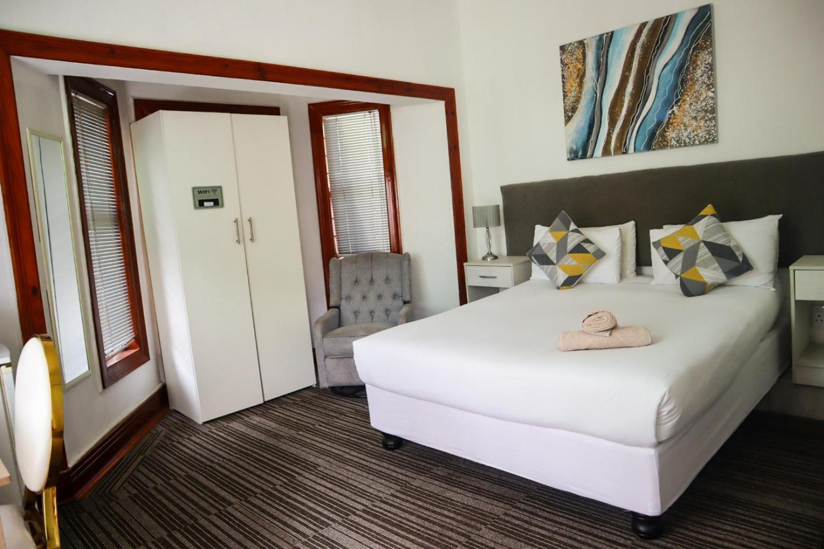 St Eve Lodge & Spa บลูมฟอนเทน ภายนอก รูปภาพ